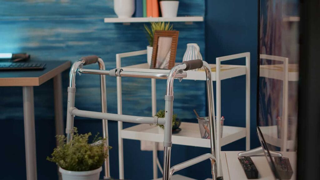 Wat is het verschil tussen thuiszorg en huishoudelijke hulp?